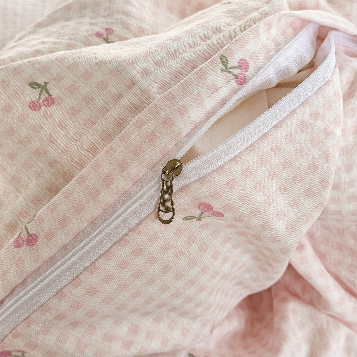 91家纺网 家纺一手货源 找家纺 多品家纺 2026年奶呼呼云感双层纱单被套 被套单件 樱桃粉