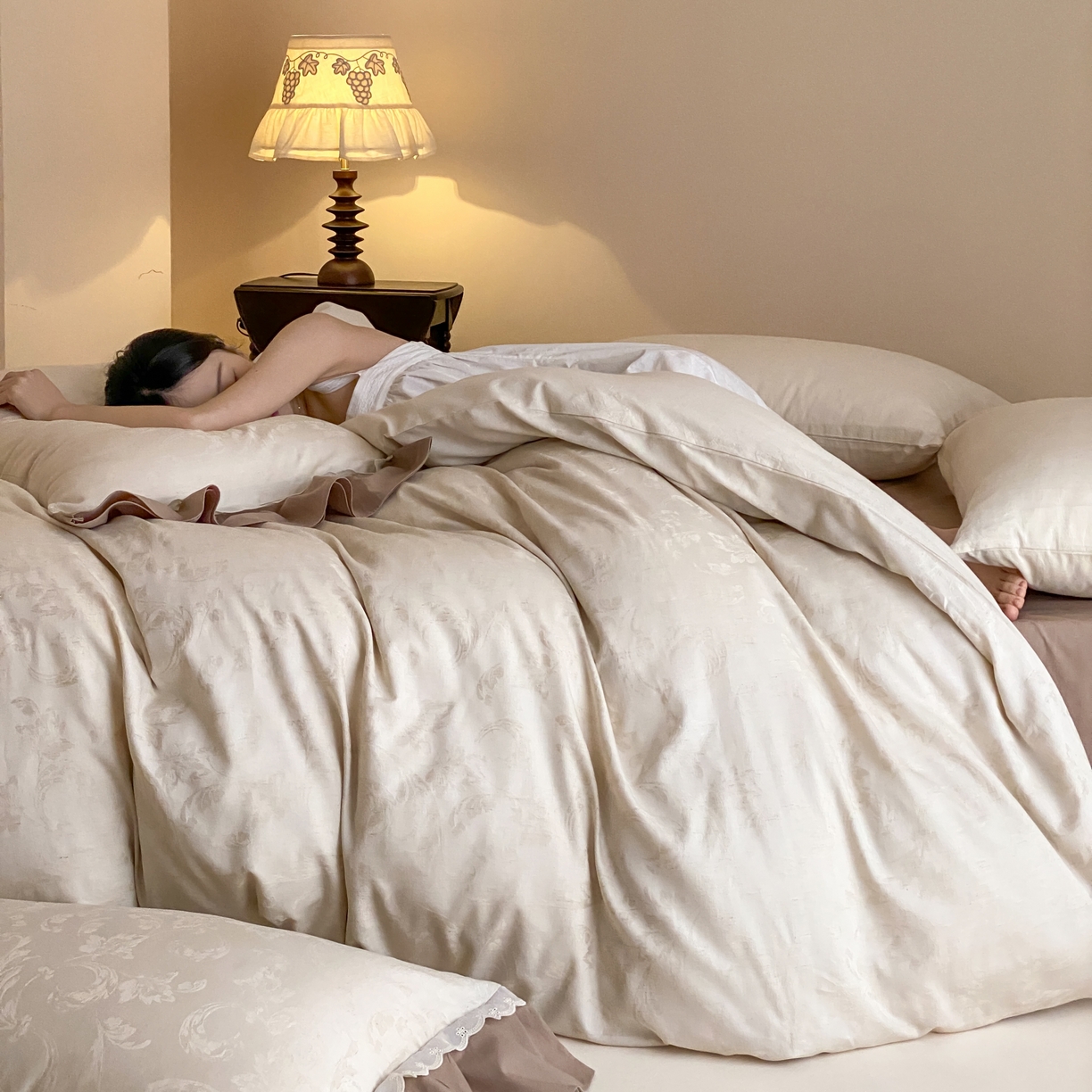 91家纺网 家纺一手货源 找家纺 （总）玉宇阁家居 2026新款色织棉麻大提花四件套-花边款