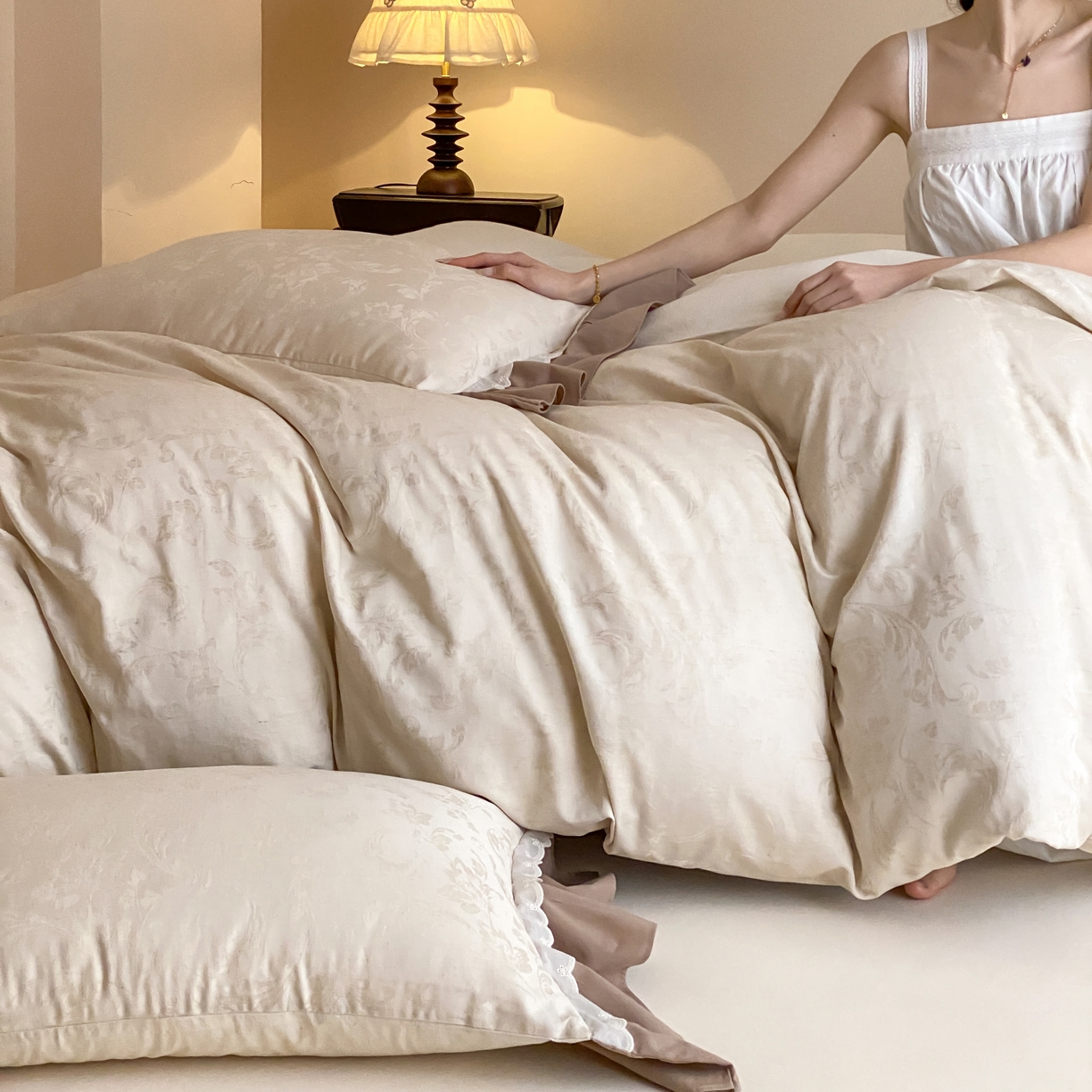 91家纺网 家纺一手货源 找家纺 （总）玉宇阁家居 2026新款色织棉麻大提花四件套-花边款