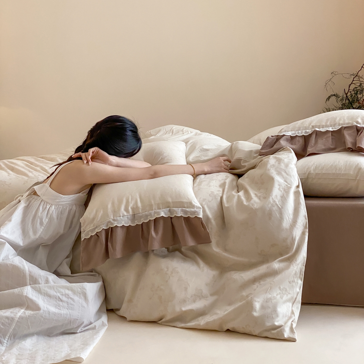 91家纺网 家纺一手货源 找家纺 玉宇阁家居 2026新款色织棉麻大提花四件套-花边款 花边款-鸢梦