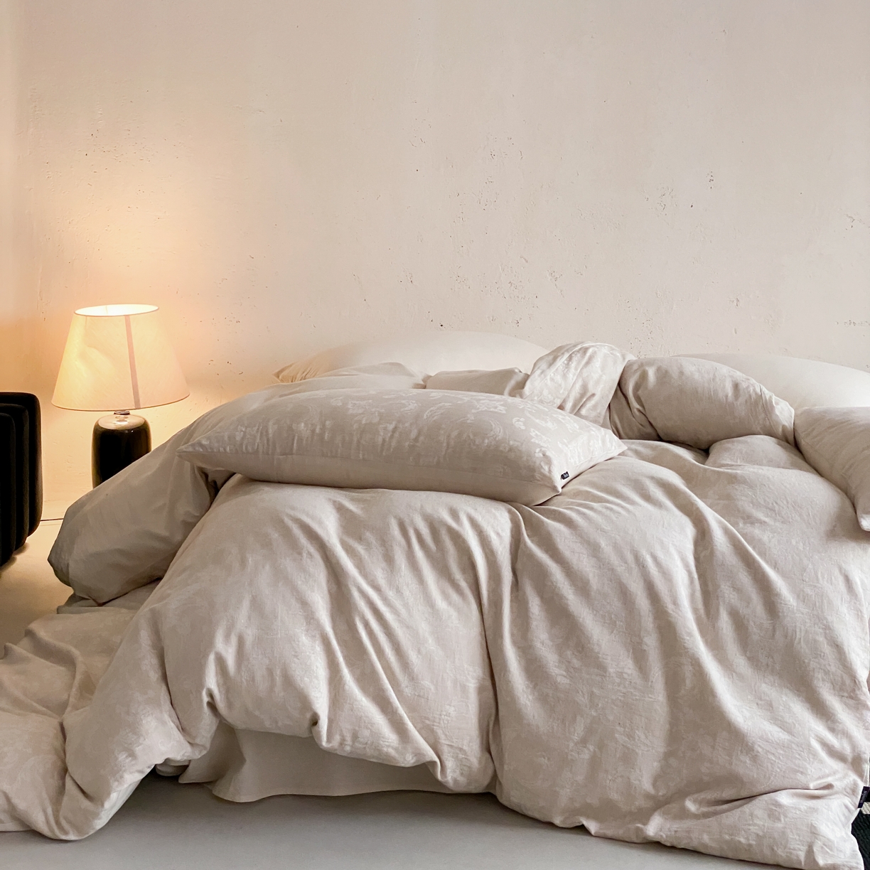 91家纺网 家纺一手货源 找家纺 玉宇阁家居 2026新款色织棉麻大提花四件套-简约款 简约款-莳光-浅痕