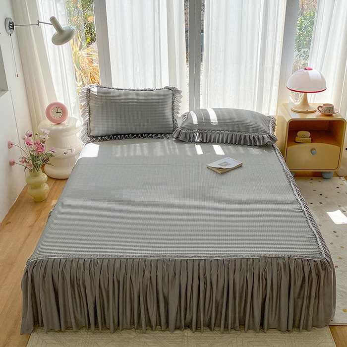 91家纺网 家纺一手货源 找家纺 七里香 2026春夏新款2026新款华夫格3D千鸟格冰豆豆凉席床裙款三件套 华夫格-浅灰