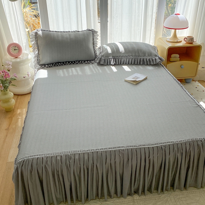 91家纺网 家纺一手货源 找家纺 七里香 2026春夏新款2026新款华夫格3D千鸟格冰豆豆凉席床裙款三件套 华夫格-浅灰