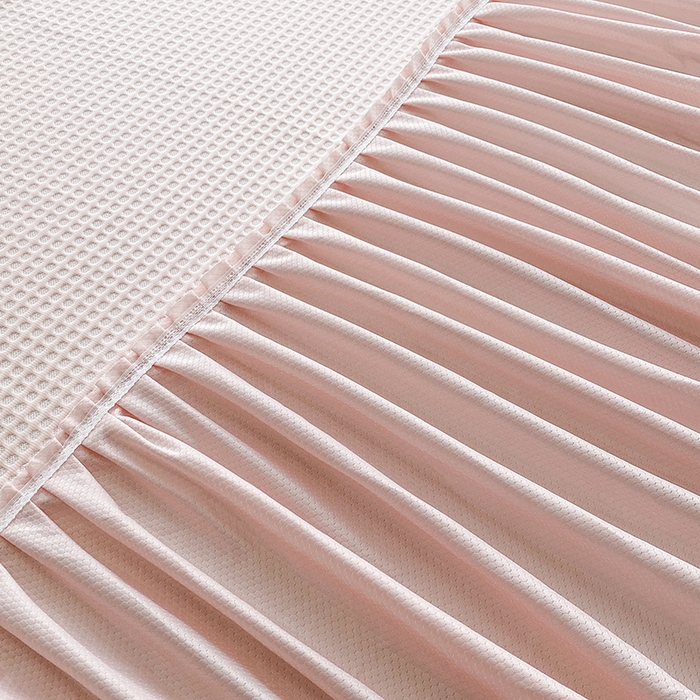 91家纺网 家纺一手货源 找家纺 七里香 2026春夏新款2026新款华夫格3D千鸟格冰豆豆凉席床裙款三件套 华夫格-粉玉