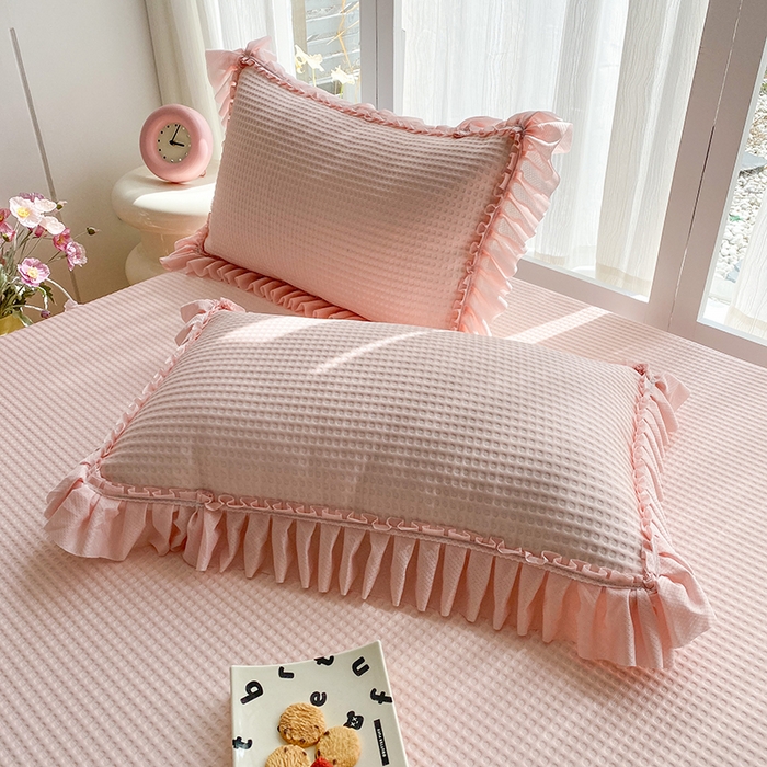 91家纺网 家纺一手货源 找家纺 七里香 2026春夏新款2026新款华夫格3D千鸟格冰豆豆凉席床裙款三件套 华夫格-粉玉