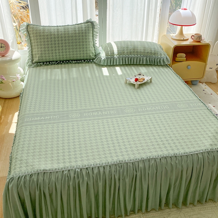 91家纺网 家纺一手货源 找家纺 七里香 2026春夏新款2026新款华夫格3D千鸟格冰豆豆凉席床裙款三件套 千鸟格-果绿