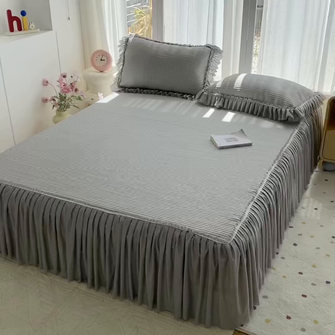 91家纺网 家纺一手货源 找家纺 七里香 2026春夏新款2026新款华夫格3D千鸟格冰豆豆凉席床裙款三件套 华夫格-浅灰