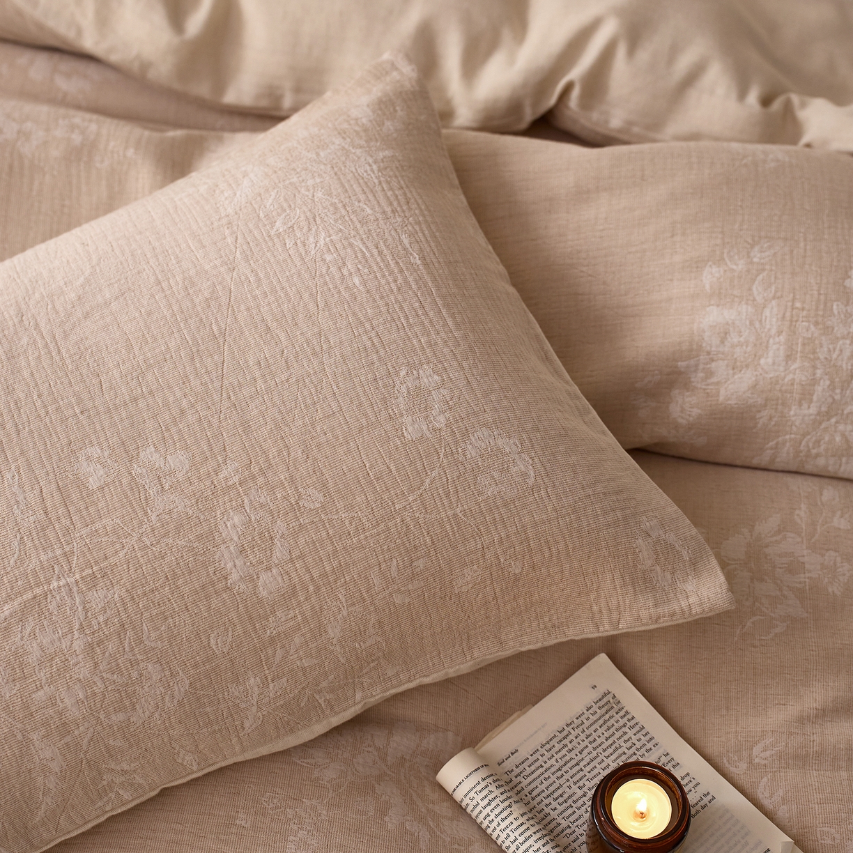 91家纺网 家纺一手货源 找家纺 尚品本色 2026春夏新款无印风A类色织棉麻提花柔软四件套 缠枝