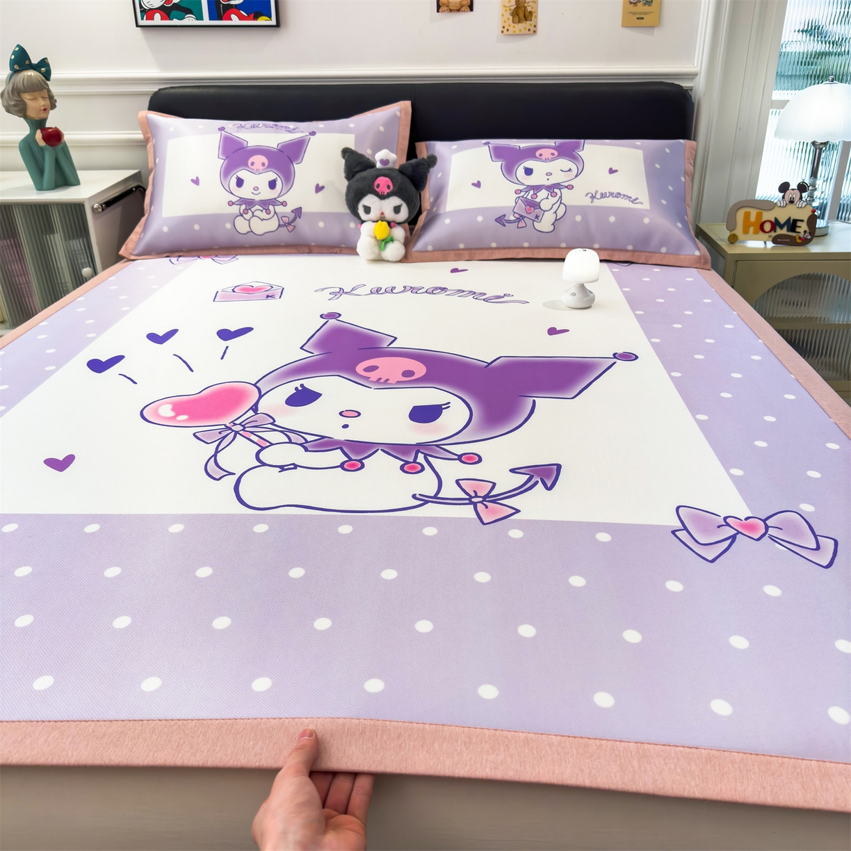 91家纺网 家纺一手货源 找家纺 兄弟坊 2026新款正版授权A类大版卡通烫光冰丝凉席冰丝席 爱心库洛米