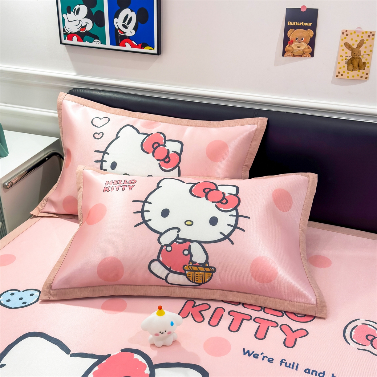 91家纺网 家纺一手货源 找家纺 兄弟坊 2026新款正版授权A类大版卡通烫光冰丝凉席冰丝席 优雅凯蒂