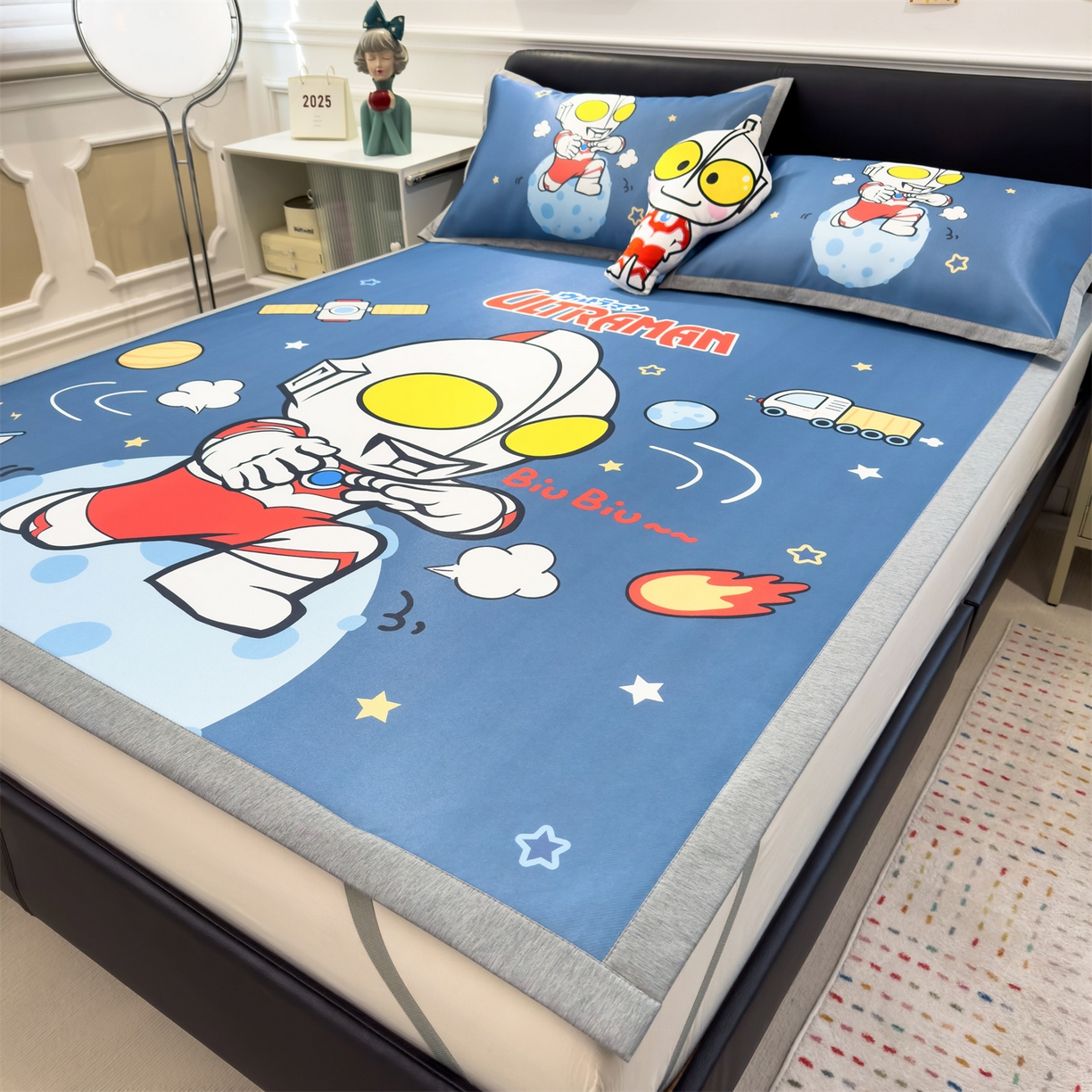 91家纺网 家纺一手货源 找家纺 兄弟坊 2026新款正版授权A类大版卡通烫光冰丝凉席冰丝席 地球奥特曼