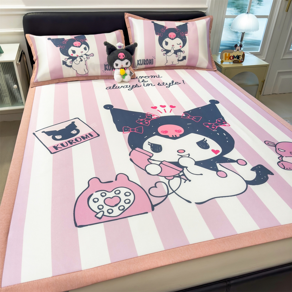 91家纺网 家纺一手货源 找家纺 兄弟坊 2026新款正版授权A类大版卡通烫光冰丝凉席冰丝席 调皮库洛米