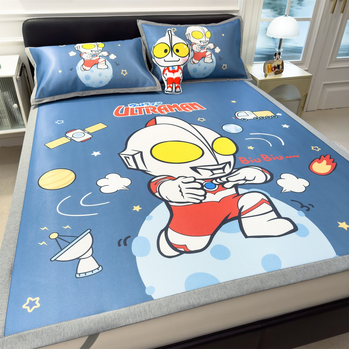 91家纺网 家纺一手货源 找家纺 兄弟坊 2026新款正版授权A类大版卡通烫光冰丝凉席冰丝席 地球奥特曼