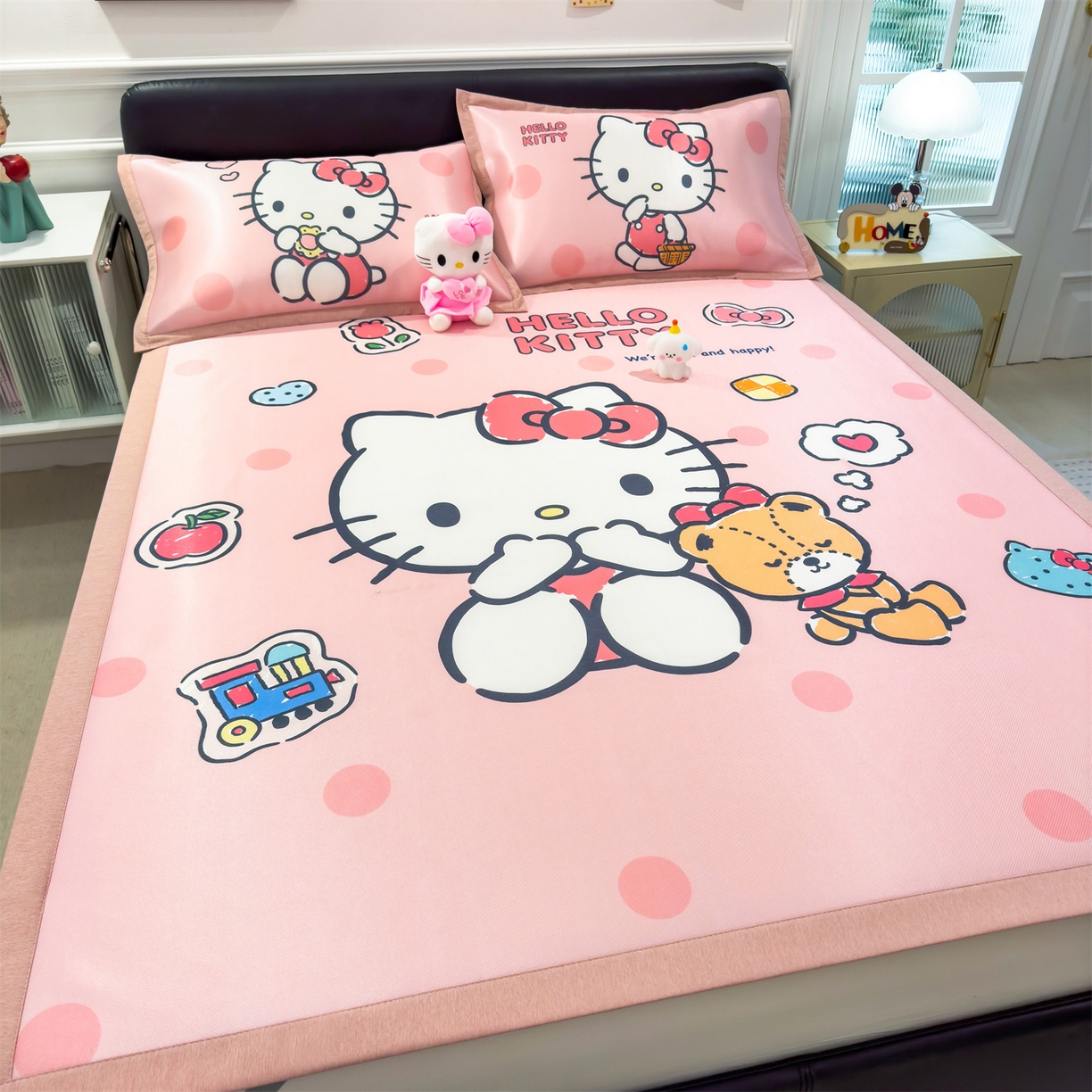 91家纺网 家纺一手货源 找家纺 兄弟坊 2026新款正版授权A类大版卡通烫光冰丝凉席冰丝席 优雅凯蒂