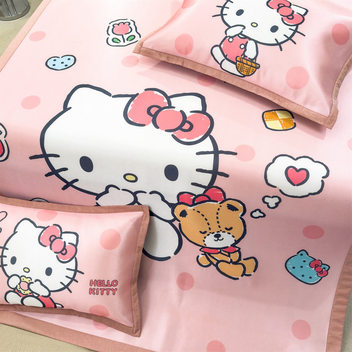 91家纺网 家纺一手货源 找家纺 兄弟坊 2026新款正版授权A类大版卡通烫光冰丝凉席冰丝席 优雅凯蒂