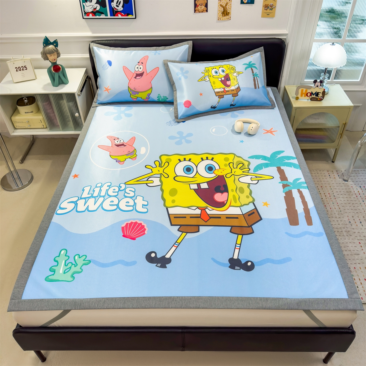 91家纺网 家纺一手货源 找家纺 兄弟坊 2026新款正版授权A类大版卡通烫光冰丝凉席冰丝席 海底海绵宝宝