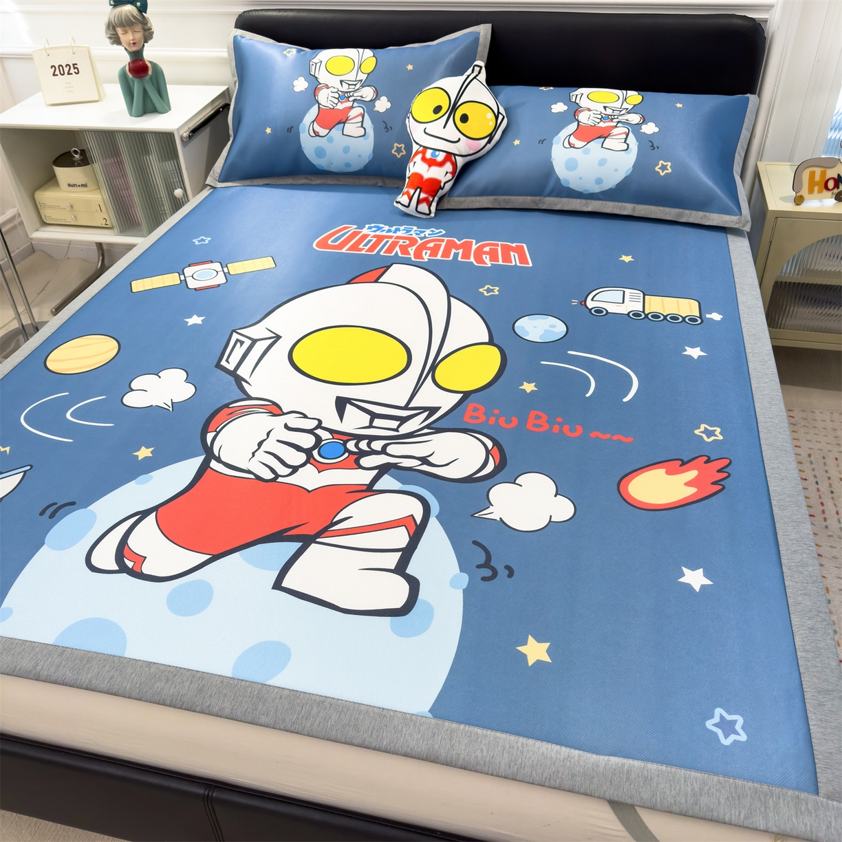 91家纺网 家纺一手货源 找家纺 兄弟坊 2026新款正版授权A类大版卡通烫光冰丝凉席冰丝席 地球奥特曼