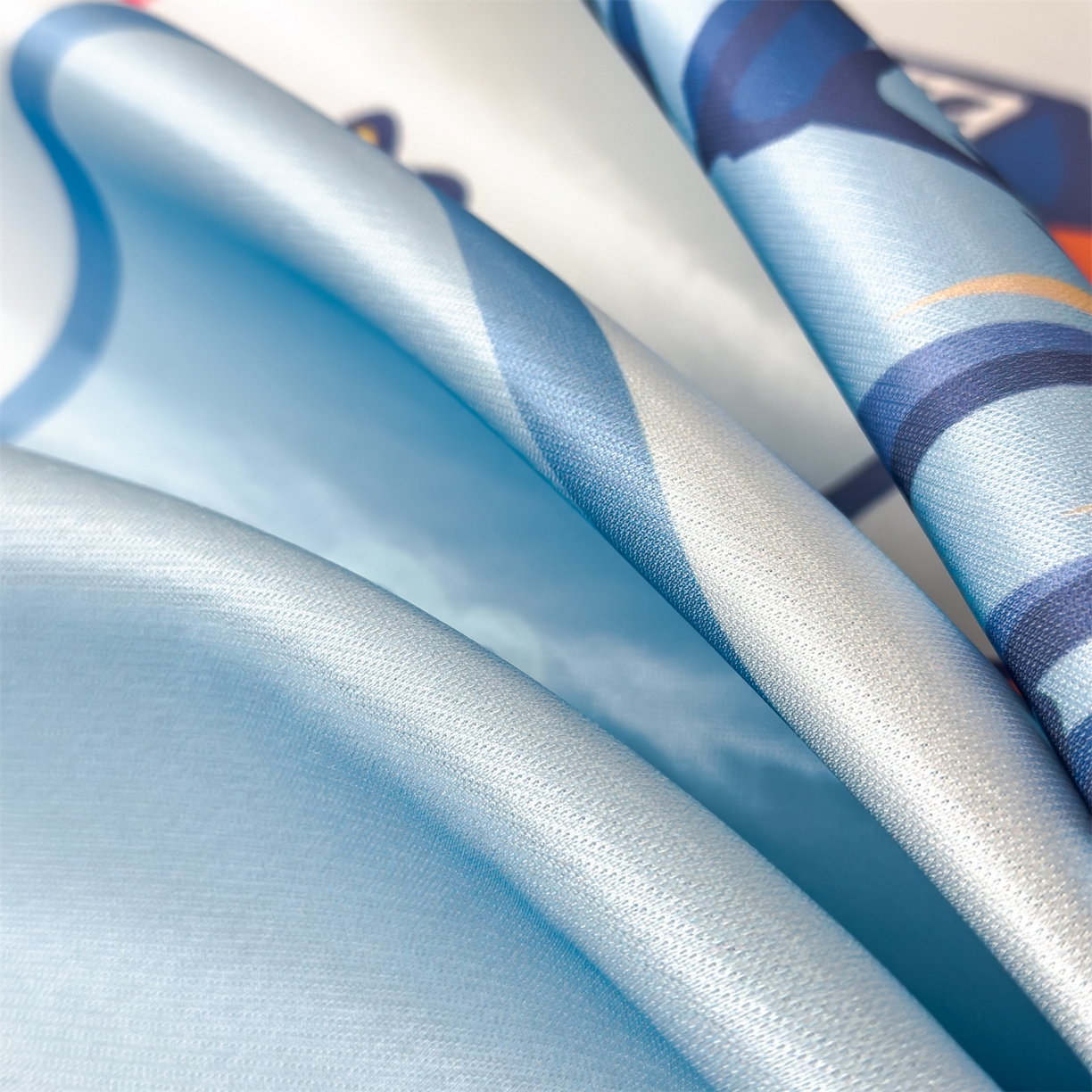 91家纺网 家纺一手货源 找家纺 兄弟坊 2026新款正版授权A类大版卡通烫光冰丝凉席冰丝席 奥特曼打怪兽