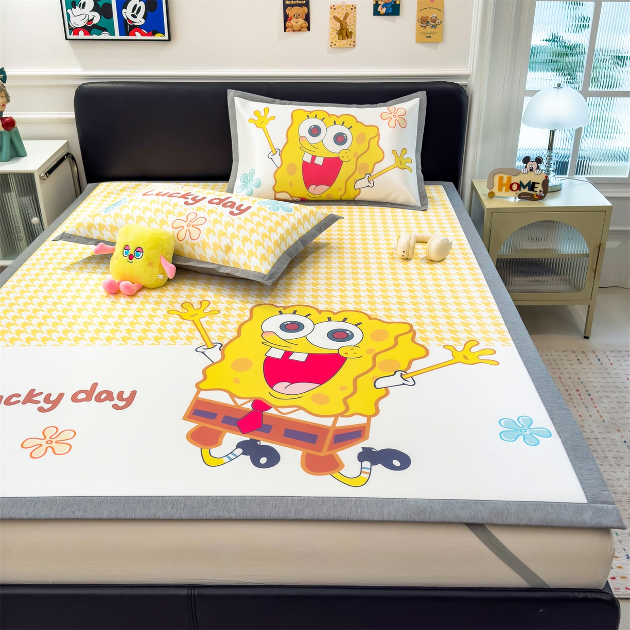 91家纺网 家纺一手货源 找家纺 兄弟坊 2026新款正版授权A类大版卡通烫光冰丝凉席冰丝席 海绵宝宝