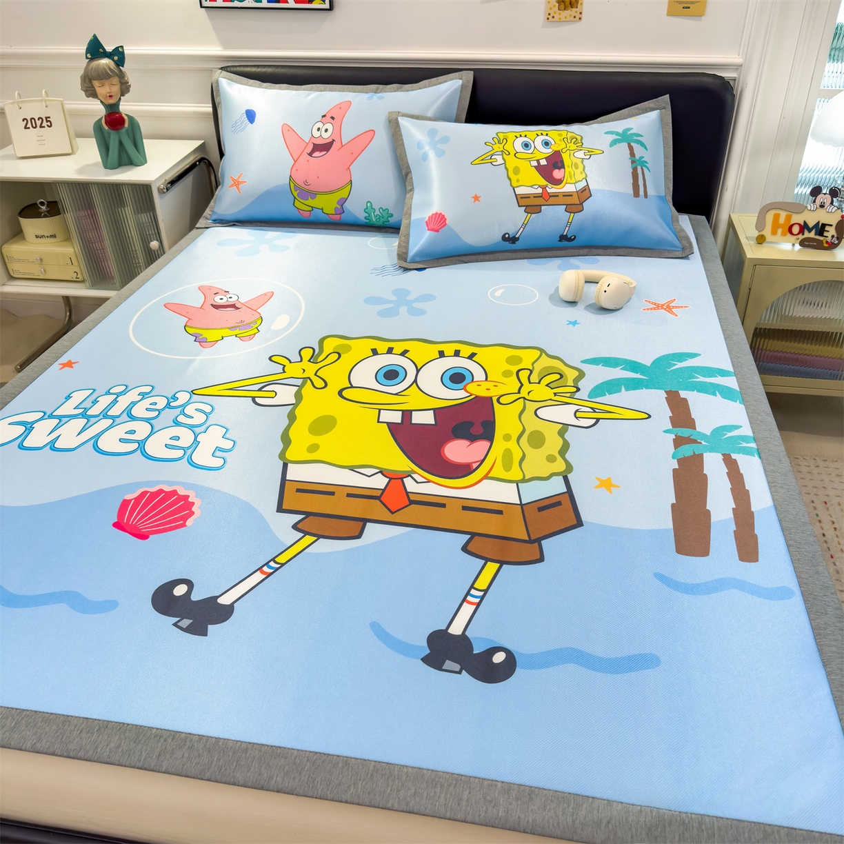 91家纺网 家纺一手货源 找家纺 兄弟坊 2026新款正版授权A类大版卡通烫光冰丝凉席冰丝席 海底海绵宝宝