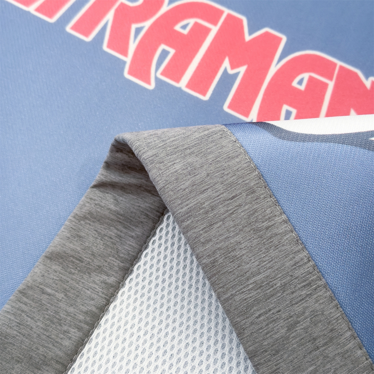 91家纺网 家纺一手货源 找家纺 兄弟坊 2026新款正版授权A类大版卡通烫光冰丝凉席冰丝席 奥特之光