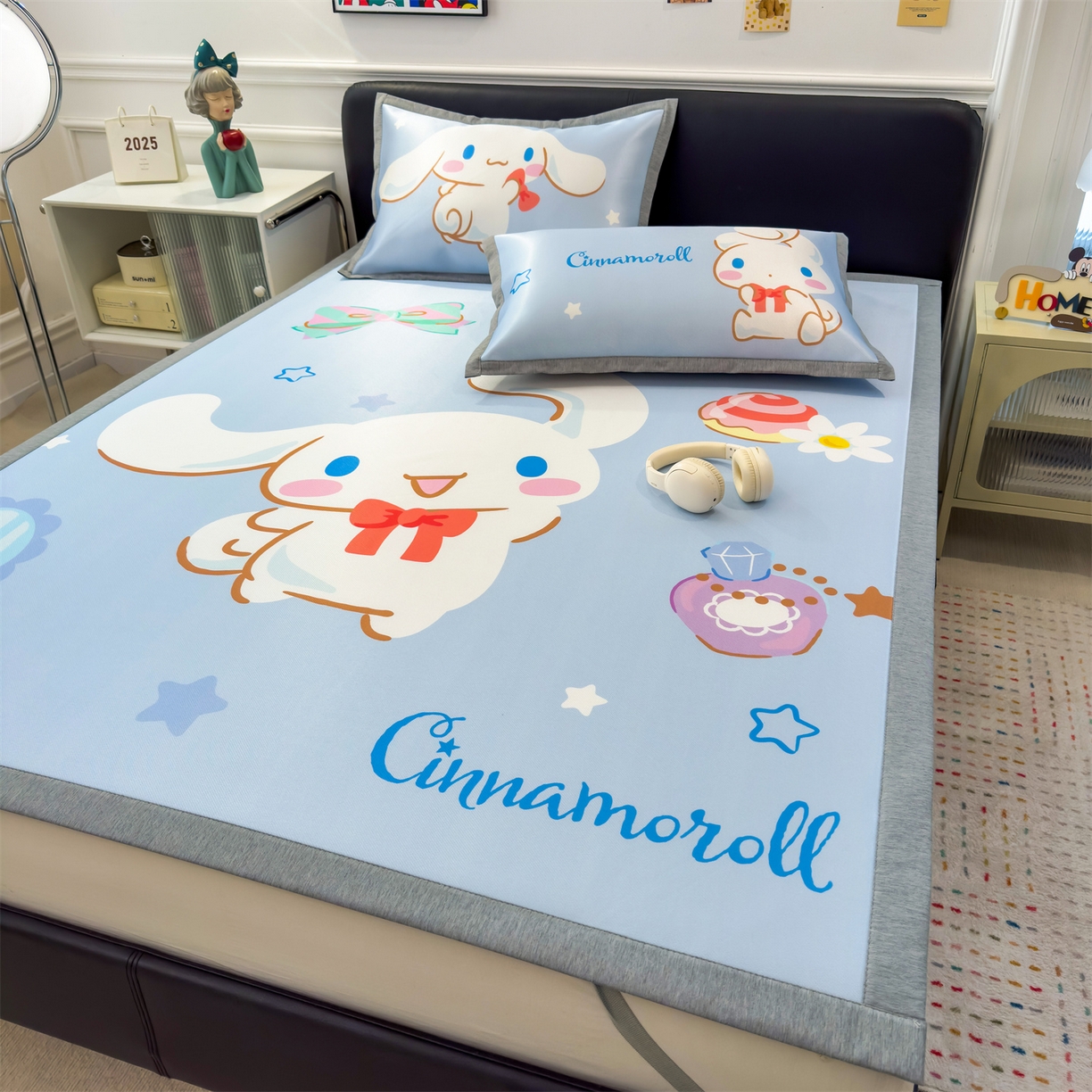 91家纺网 家纺一手货源 找家纺 兄弟坊 2026新款正版授权A类大版卡通烫光冰丝凉席冰丝席 大耳朵玉桂狗