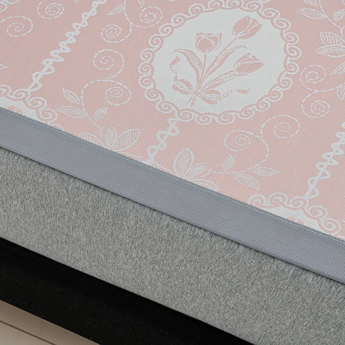 91家纺网 家纺一手货源 找家纺 织雅漫 2026春夏新款提花宽边冰丝凉感软席凉席席子-云溪 郁金香-粉