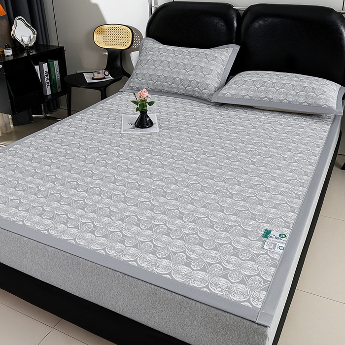 91家纺网 家纺一手货源 找家纺 织雅漫 2026春夏新款提花宽边冰丝凉感软席凉席席子-云溪 云锦-灰