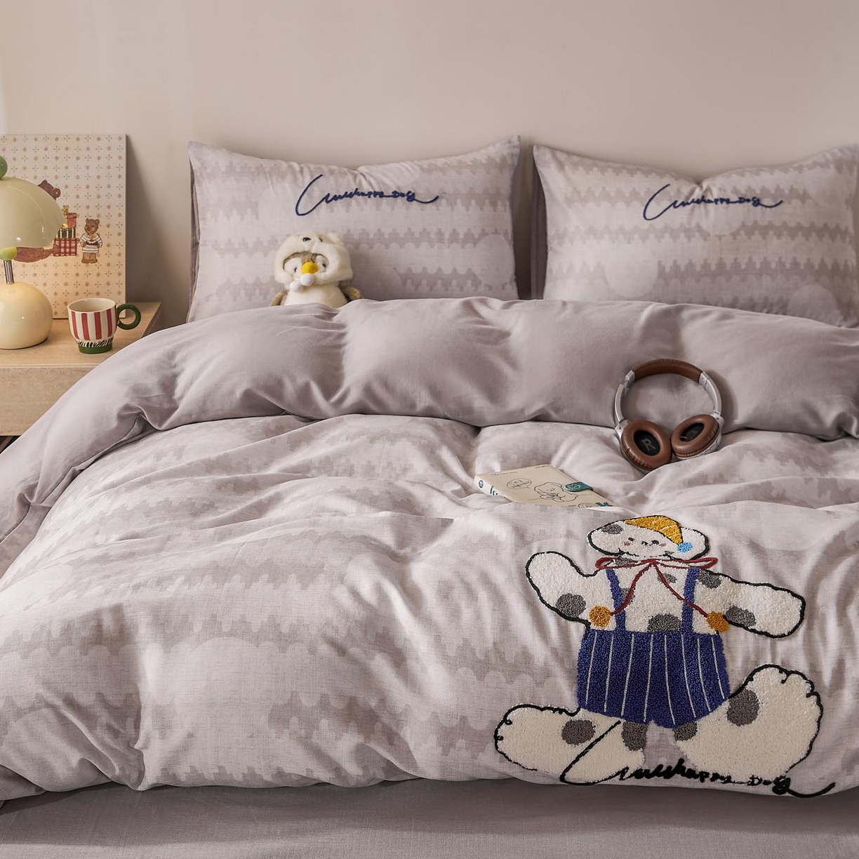 91家纺网 家纺一手货源 找家纺 麦田家纺 2026新款A类全棉双层纱毛巾绣四件套 斑点