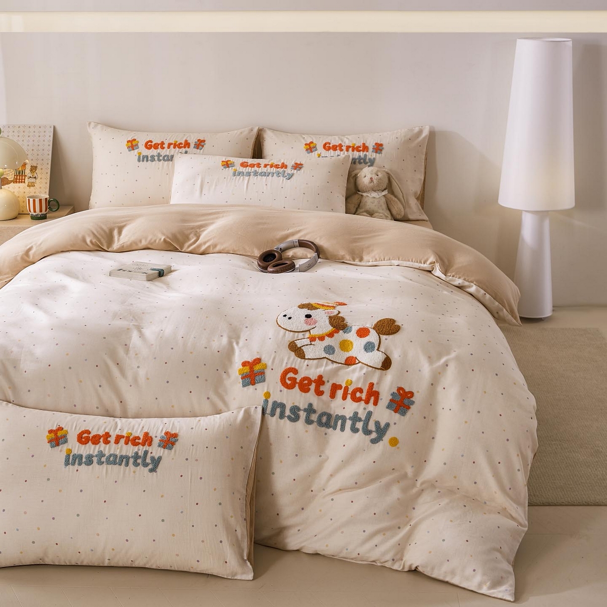 91家纺网 家纺一手货源 找家纺 麦田家纺 2026新款A类全棉双层纱毛巾绣四件套 马上暴富