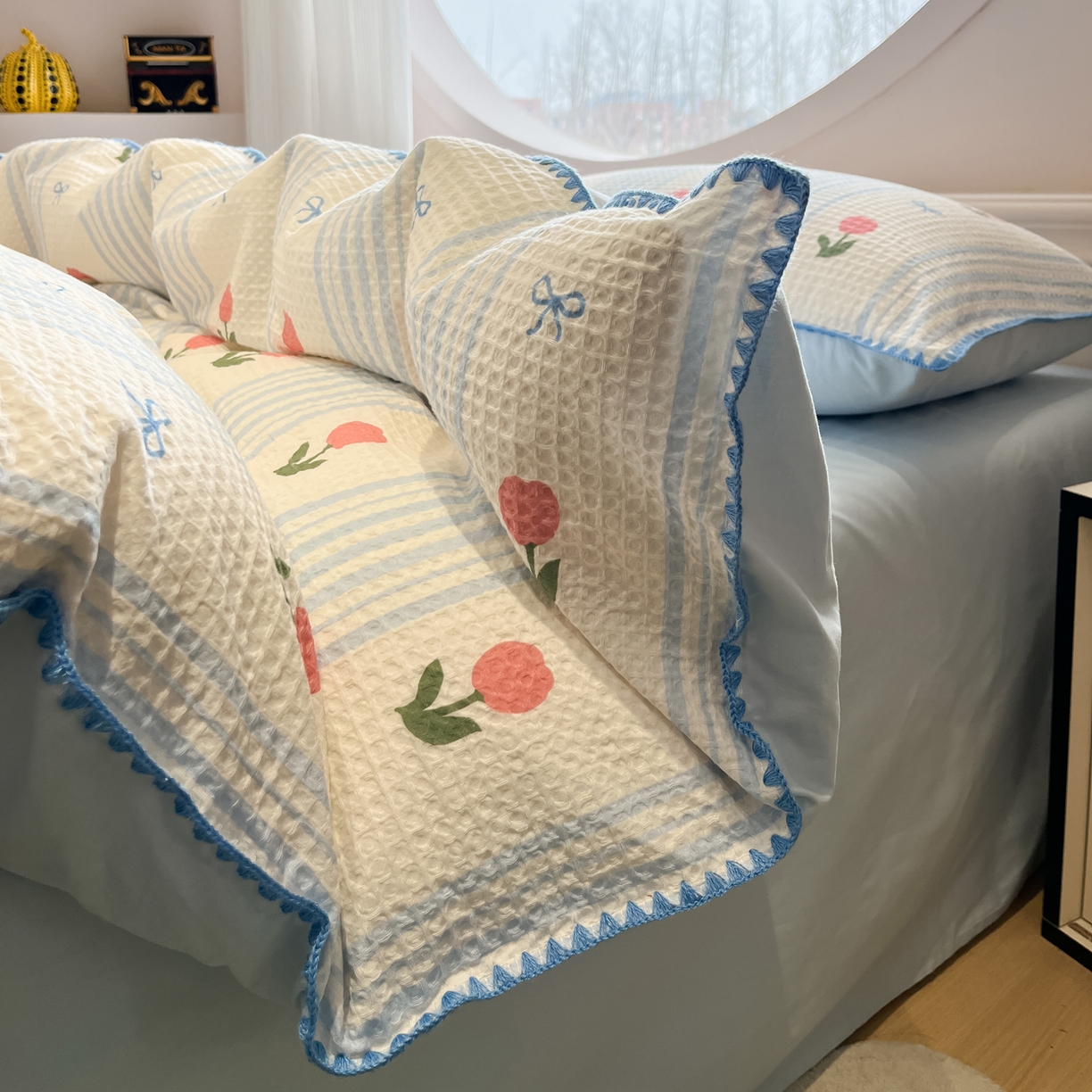 91家纺网 家纺一手货源 找家纺 如一 2026新款全棉华夫格三角针工艺四件套 夏朵-蓝