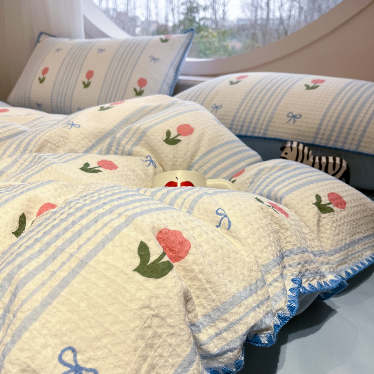 91家纺网 家纺一手货源 找家纺 如一 2026新款全棉华夫格三角针工艺四件套 夏朵-蓝