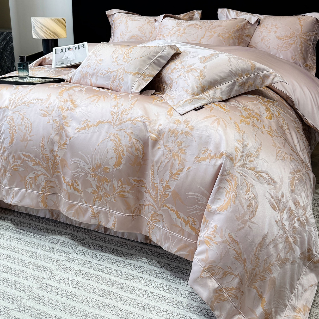 91家纺网 家纺一手货源 找家纺 （总）爱妮菲家纺 2026高端新品A类长绒棉纯棉四件套100全棉贡缎提花被套床单床笠轻奢风索依