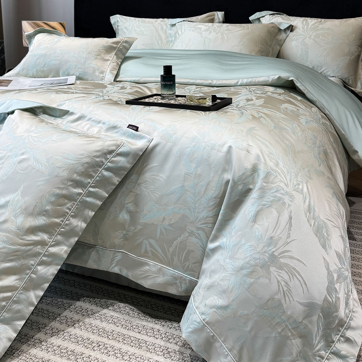 91家纺网 家纺一手货源 找家纺 爱妮菲家纺 2026高端新品A类长绒棉纯棉四件套100全棉贡缎提花被套床单床笠轻奢风索依 索依-绯绿