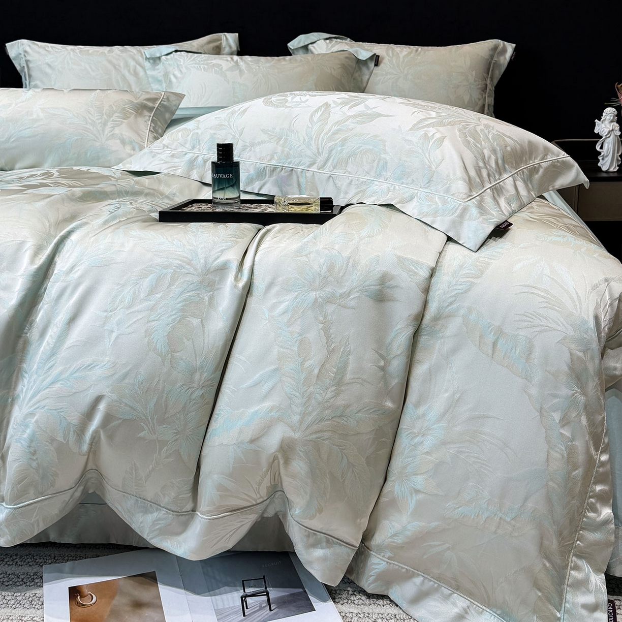 91家纺网 家纺一手货源 找家纺 爱妮菲家纺 2026高端新品A类长绒棉纯棉四件套100全棉贡缎提花被套床单床笠轻奢风索依 索依-绯绿