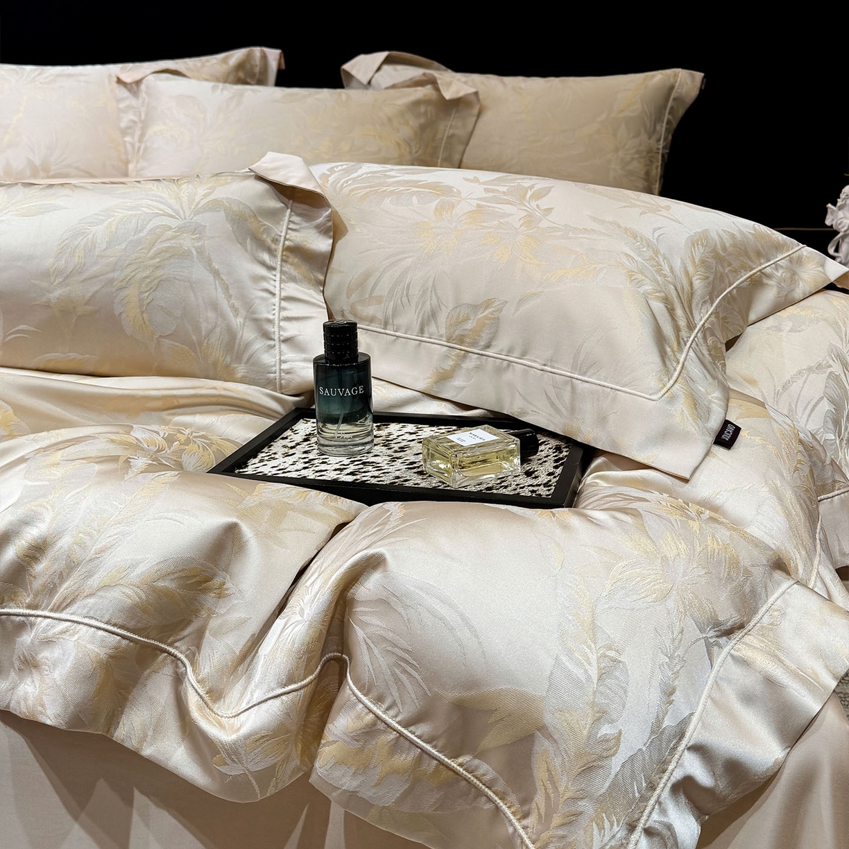 91家纺网 家纺一手货源 找家纺 爱妮菲家纺 2026高端新品A类长绒棉纯棉四件套100全棉贡缎提花被套床单床笠轻奢风索依 索依-湘金