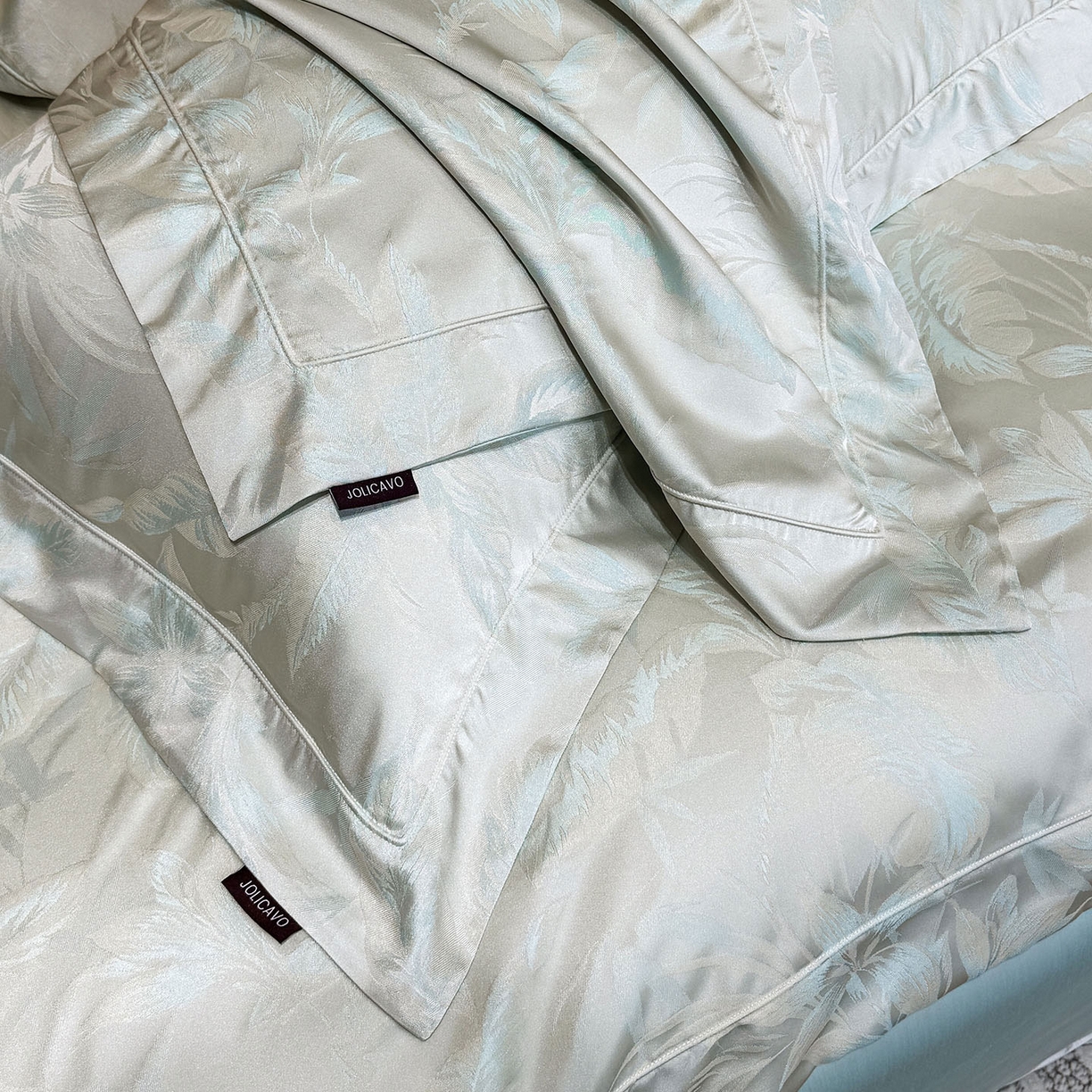 91家纺网 家纺一手货源 找家纺 乔利卡沃 2026高端新品A类长绒棉纯棉四件套100全棉贡缎提花被套床单床笠轻奢风索依 索依-绯绿