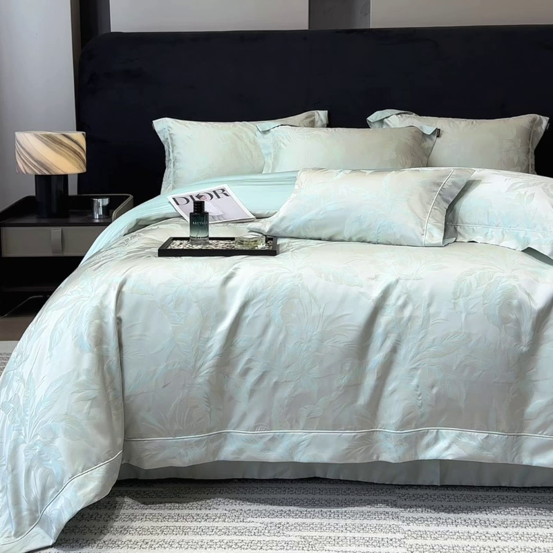 91家纺网 家纺一手货源 找家纺 乔利卡沃 2026高端新品A类长绒棉纯棉四件套100全棉贡缎提花被套床单床笠轻奢风索依 索依-绯绿