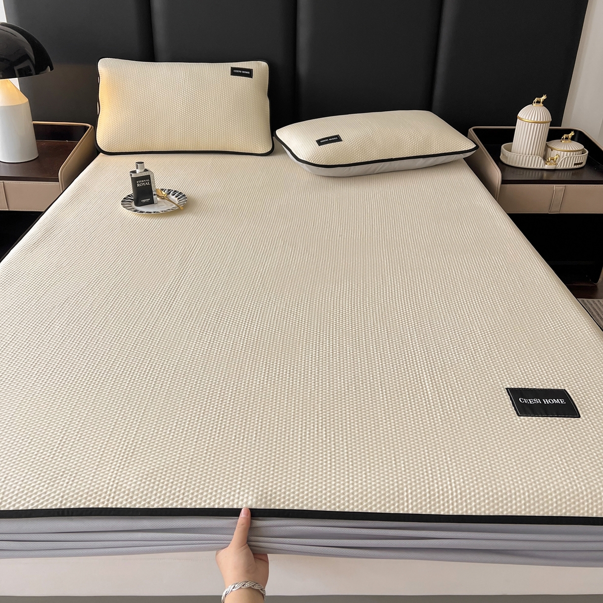 91家纺网 家纺一手货源 找家纺 禧禾 2026春夏新款PE泡小豆提花华夫格凉席席子-简约生活 简约生活-米白