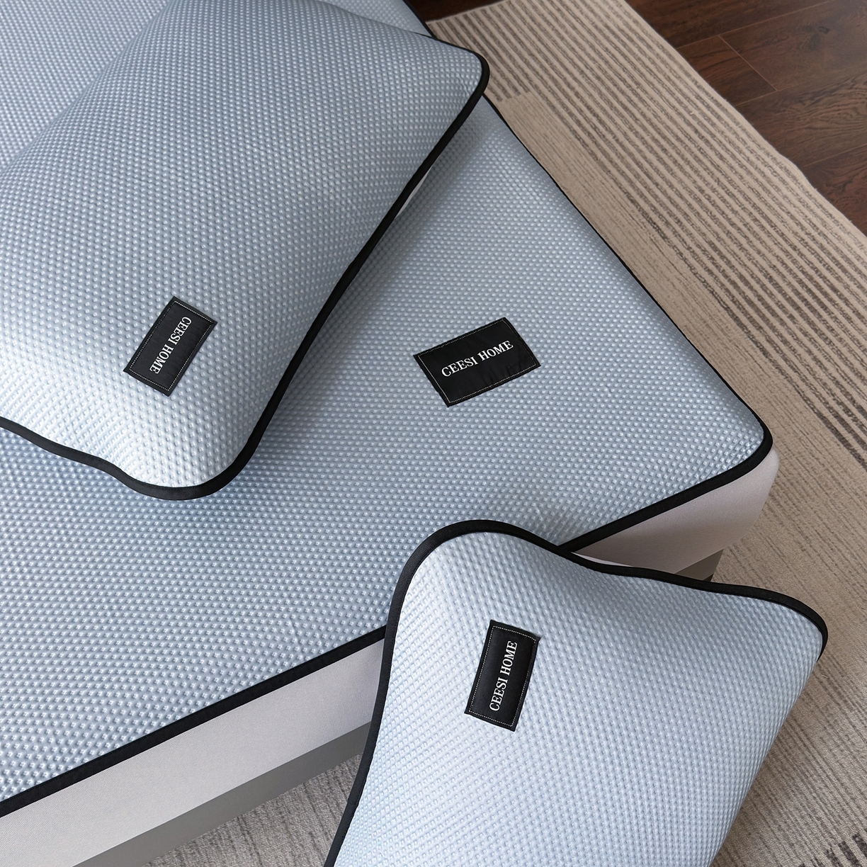 91家纺网 家纺一手货源 找家纺 禧禾 2026春夏新款PE泡小豆提花华夫格凉席席子-简约生活 简约生活-水蓝