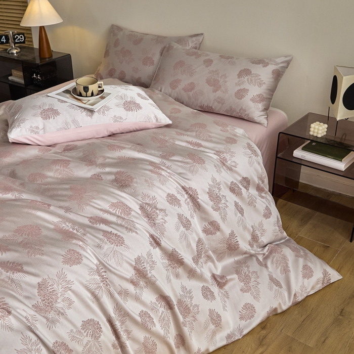 91家纺网 家纺一手货源 找家纺 琪格格纺织 2026新款色织天丝棉提花四件套 松林果-粉紫