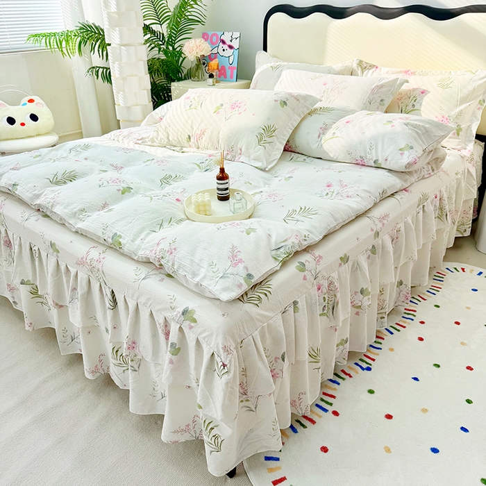 91家纺网 家纺一手货源 找家纺 九诺家纺 2026春夏新款丝柔棉皱皱纱床裙四件套双花边工艺床裙 安妮-春意安然