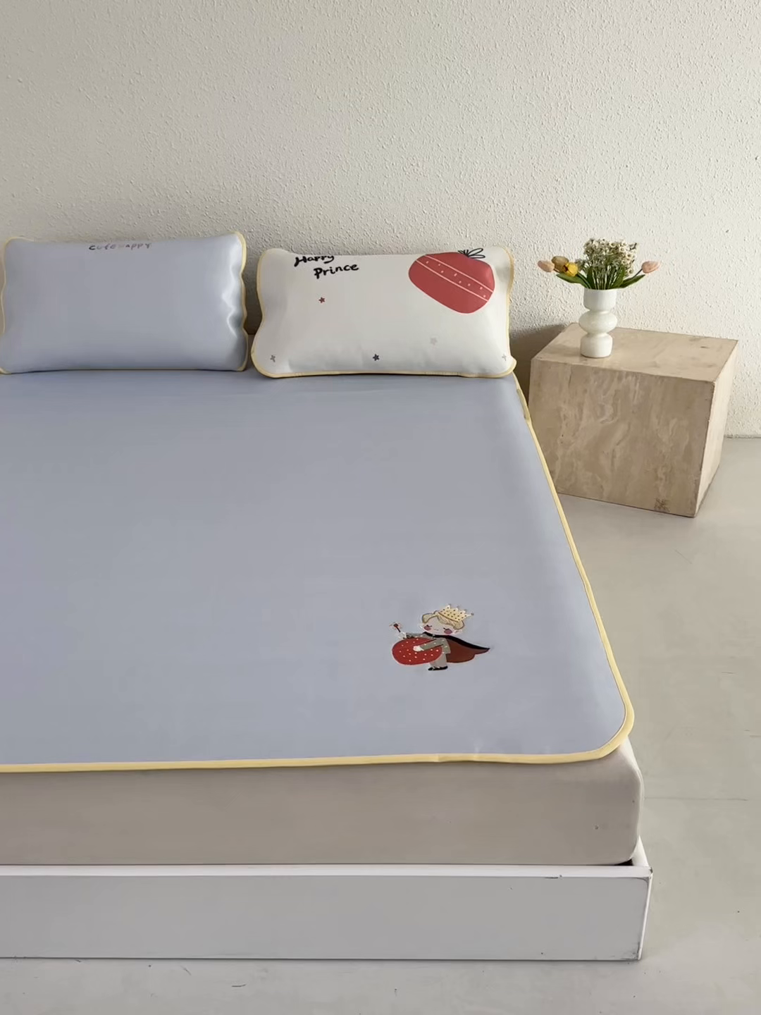 91家纺网 家纺一手货源 找家纺 禧禾 2026春夏新款A类600D数码冰丝席凉席席子-冰菓系列 魔法王子-床席款