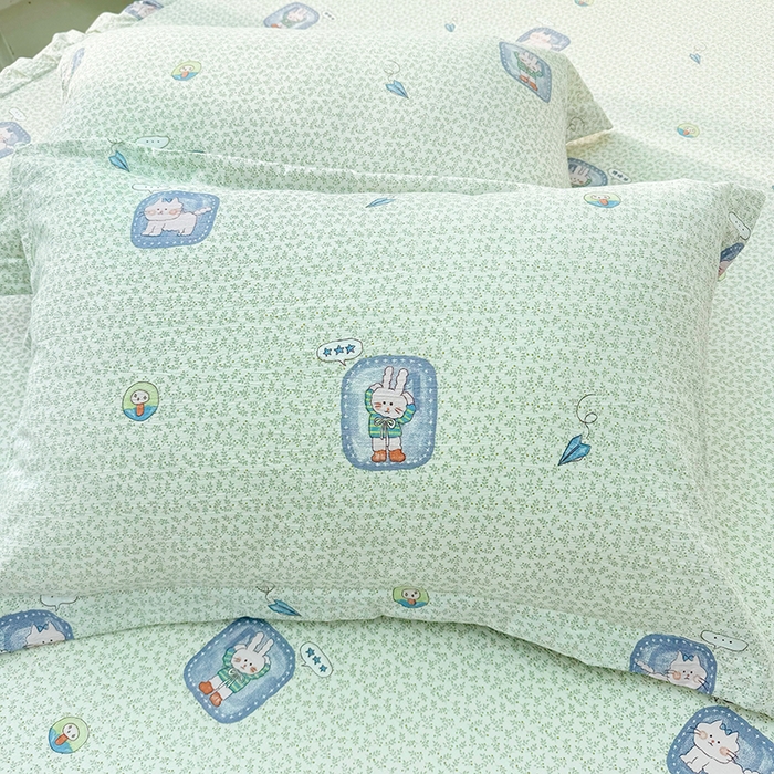 91家纺网 家纺一手货源 找家纺 九诺家纺 2026春夏新款丝柔棉皱皱纱床裙四件套双花边工艺床裙 安妮-甜酷猫咪