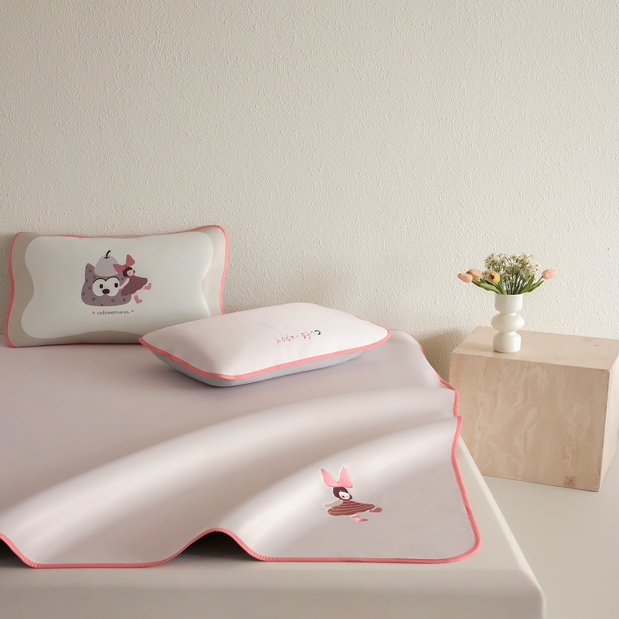 91家纺网 家纺一手货源 找家纺 禧禾 2026春夏新款A类600D数码冰丝席凉席席子-冰菓系列 蝴蝶女孩-床笠款