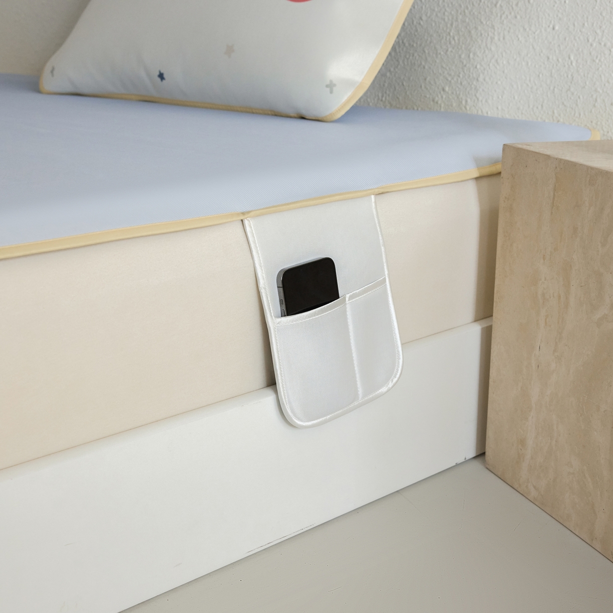 91家纺网 家纺一手货源 找家纺 禧禾 2026春夏新款A类600D数码冰丝席凉席席子-冰菓系列 魔法王子-床笠款