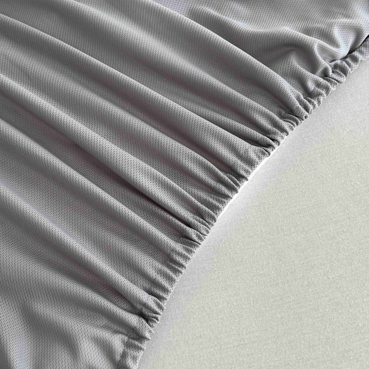 91家纺网 家纺一手货源 找家纺 禧禾 2026新款高冰感豆豆太空席 罗斯粉-床笠款