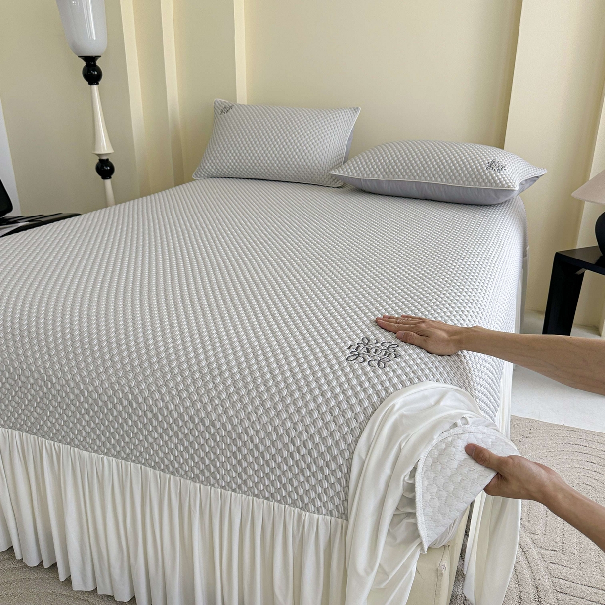 禧禾 2026新款高冰感豆豆太空席 洛卡灰-床裙款