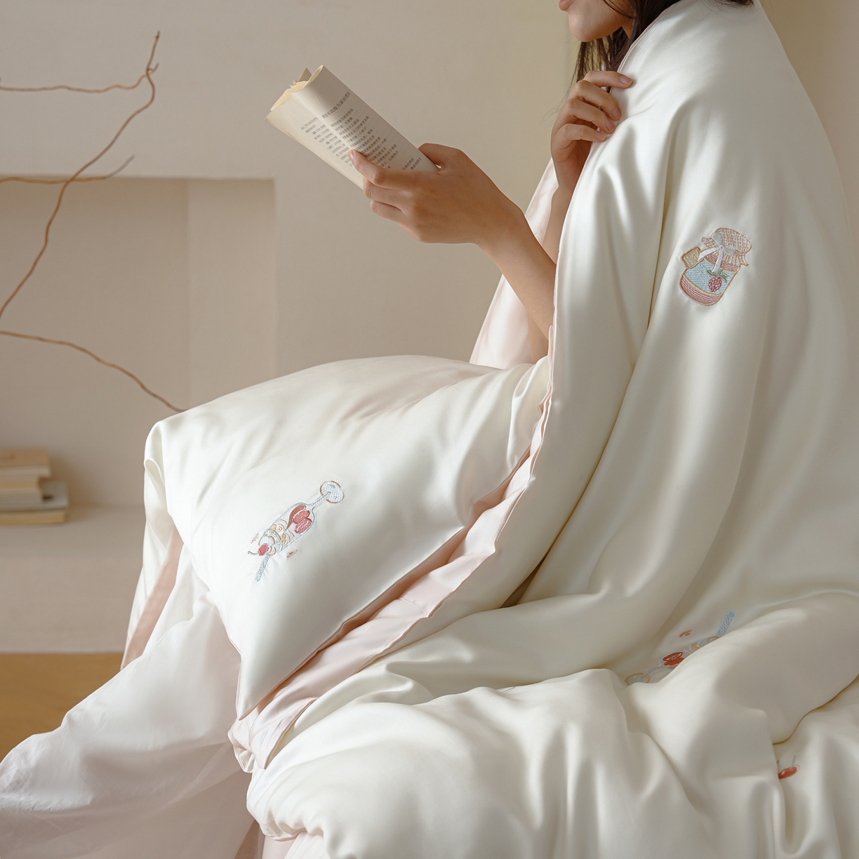 91家纺网 家纺一手货源 找家纺 简纯主义 2026新款60s奥地利进口兰精天丝四件套-泡泡莓果 泡泡莓果粉