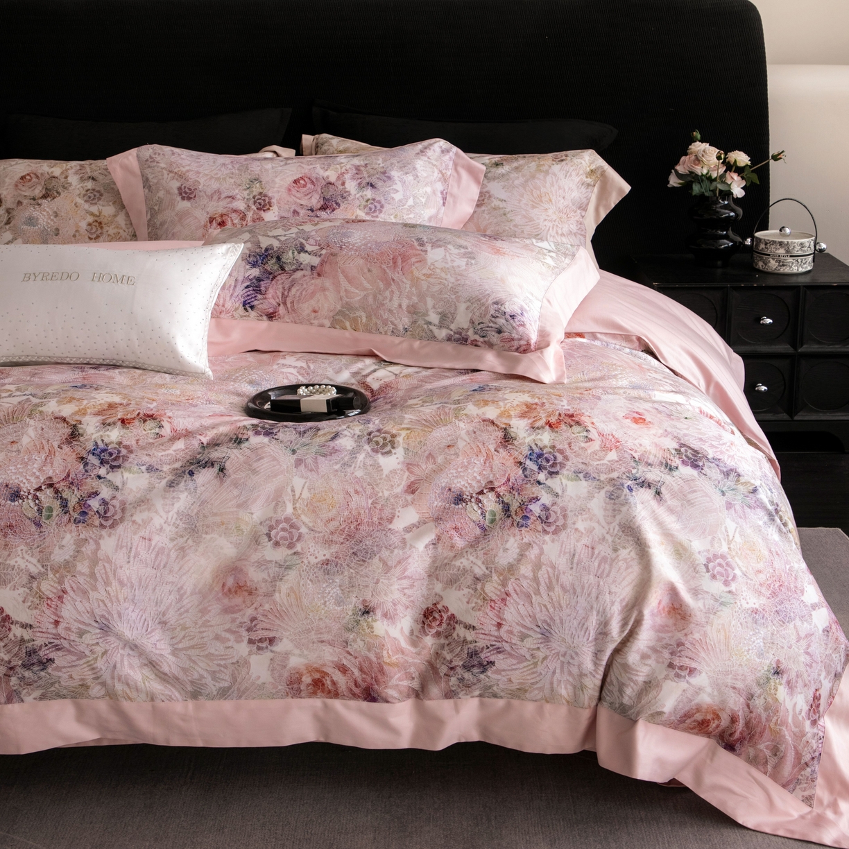 91家纺网 家纺一手货源 找家纺 （总）馨蕊家居 2026新款100S澳棉全棉纯棉数码印花四件套-朵涵